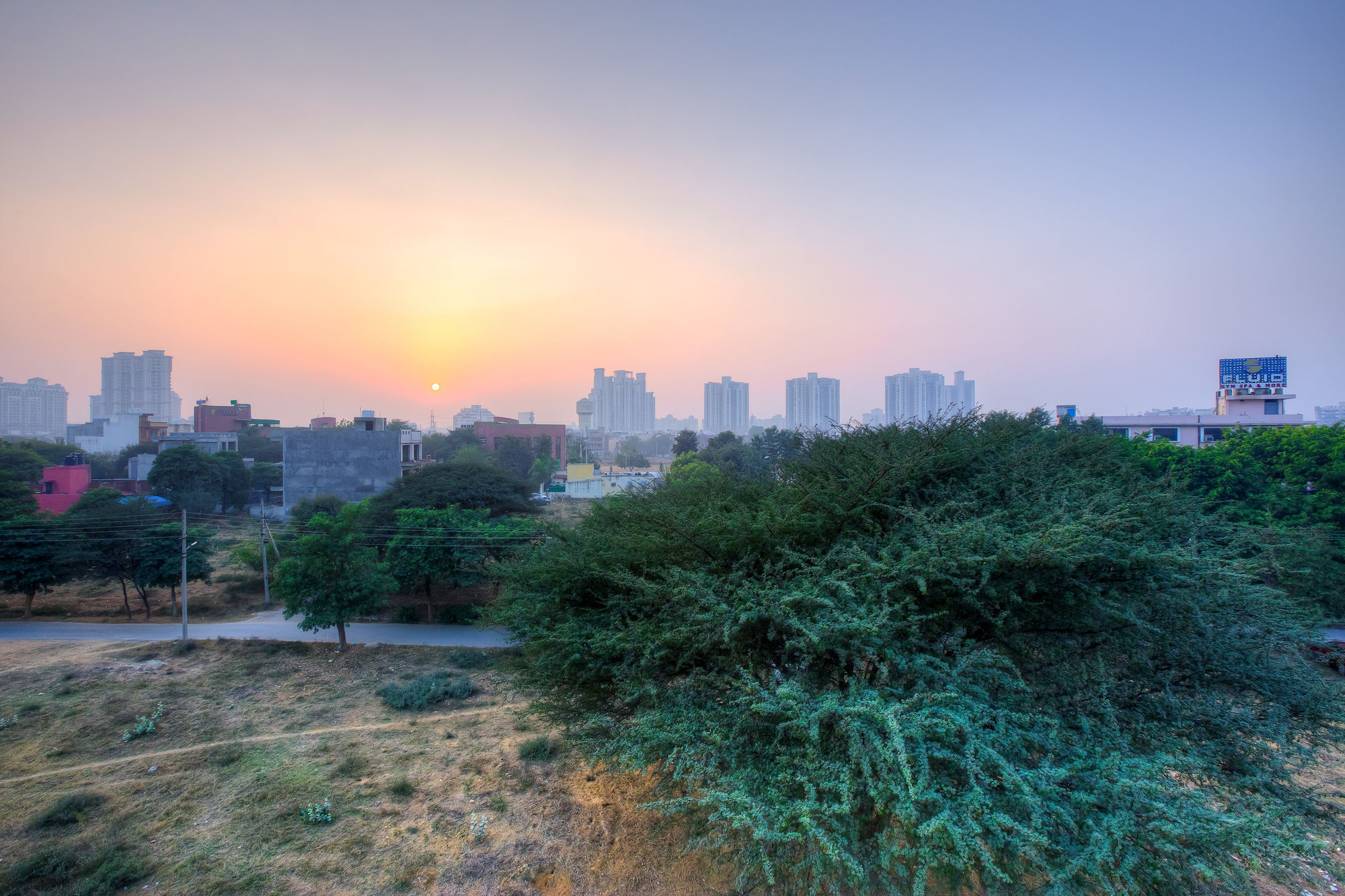 Hotel Treebo White Castle, Gurgaon Extérieur photo