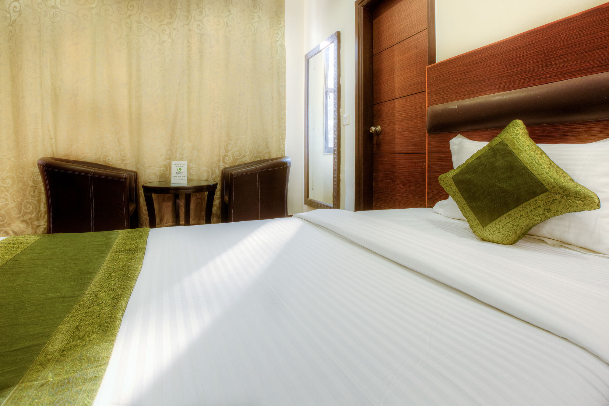 Hotel Treebo White Castle, Gurgaon Extérieur photo